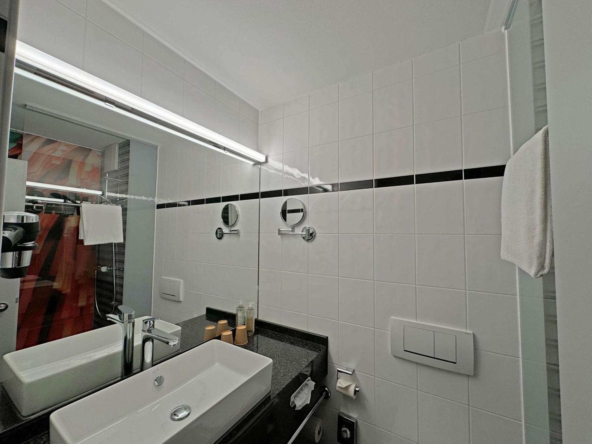 Hotel Ibis Styles Neckarsulm Exterior foto